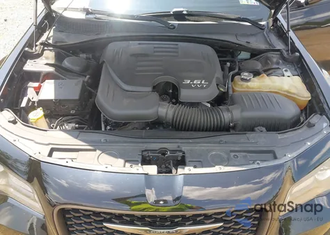 2017 Chrysler 300 300S Alloy Edition from USA, damaged, VIN 2C3CCABG1HH593898